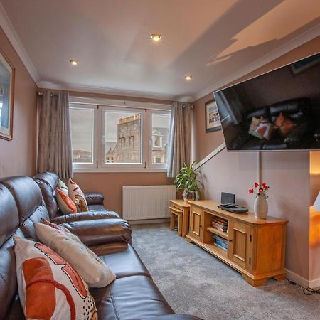 Premium 2Nd Floor 2 Bed Apt Sleeps 4 Adults In Oban Town المظهر الخارجي الصورة