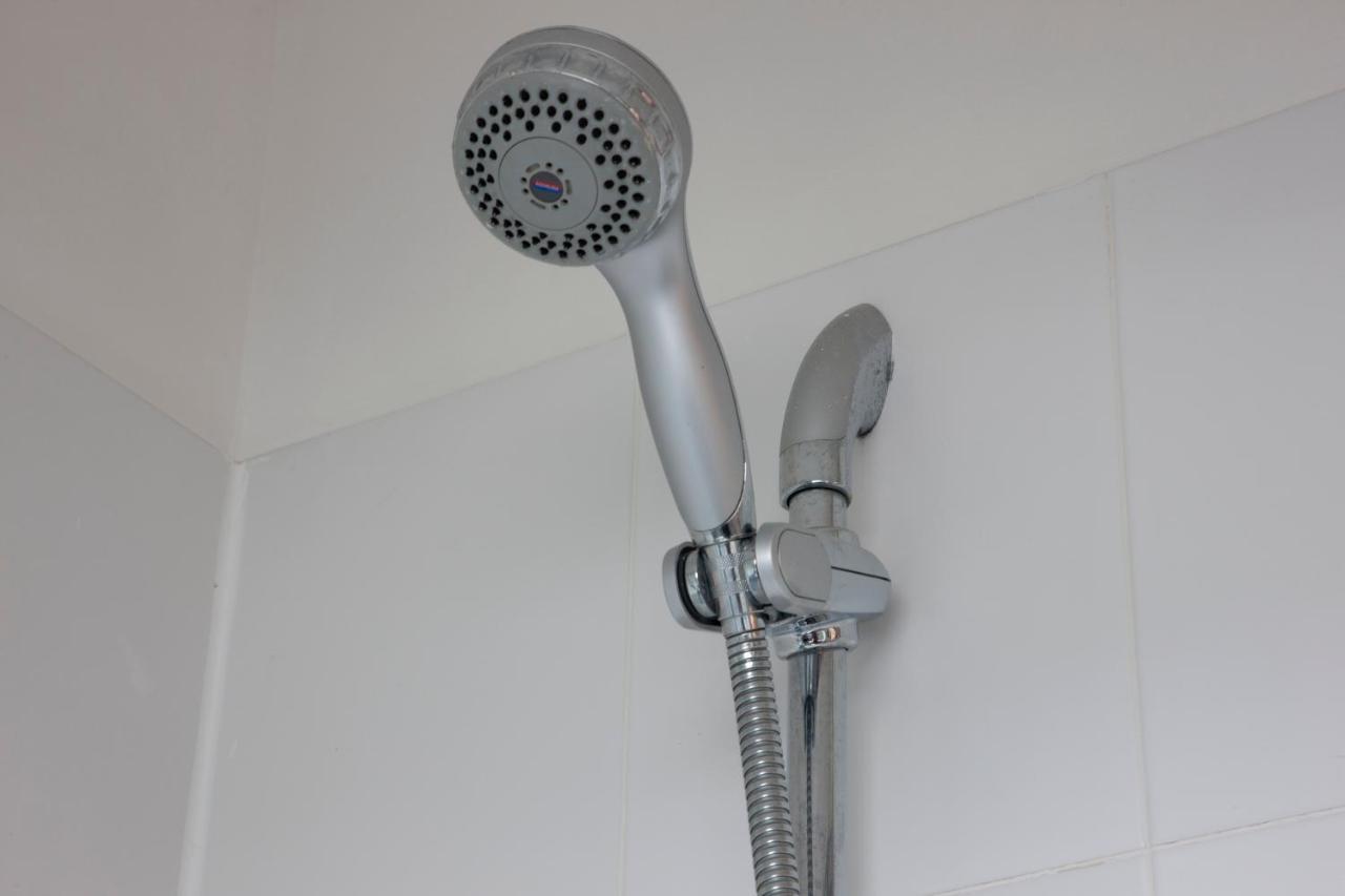 Premium 2Nd Floor 2 Bed Apt Sleeps 4 Adults In Oban Town المظهر الخارجي الصورة